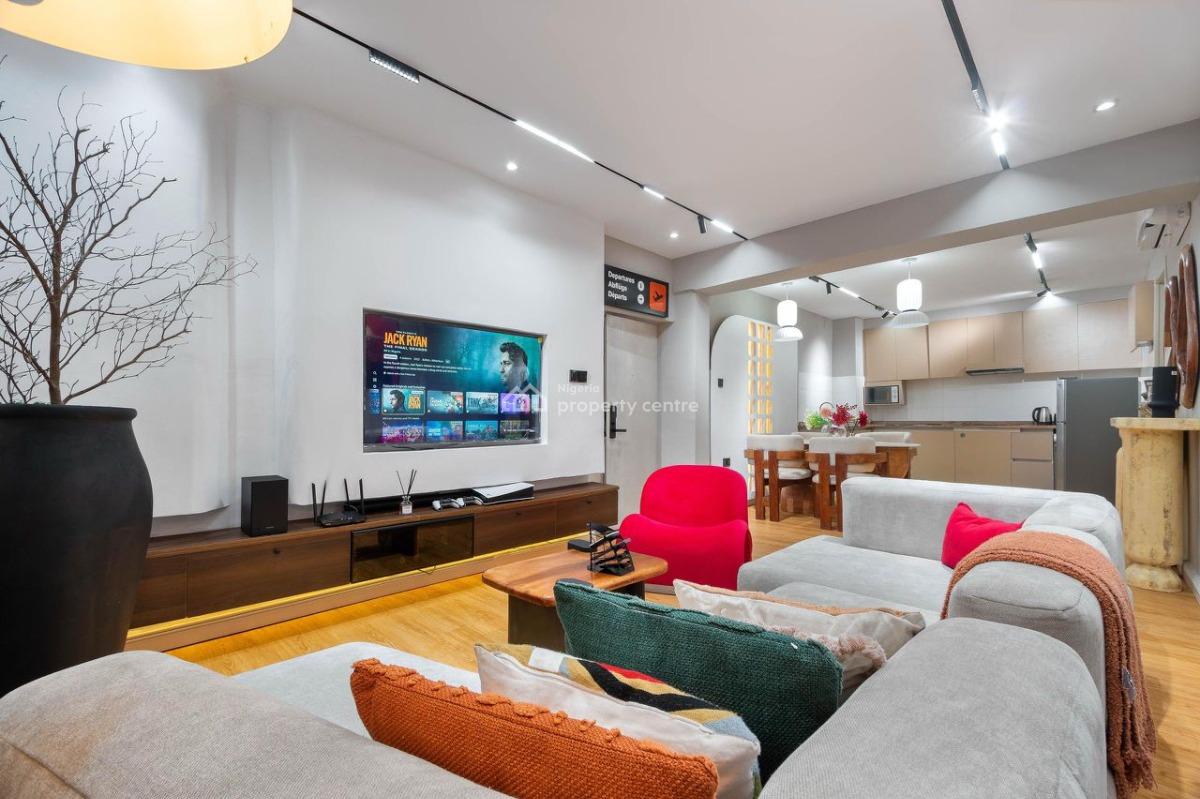 Deluxe En-suite 2 Bedroom Apartment with Gym, Balcony Sit Out & Ps5, Lekki Phase 1, Lekki, Lagos, Flat / Apartment Short Let