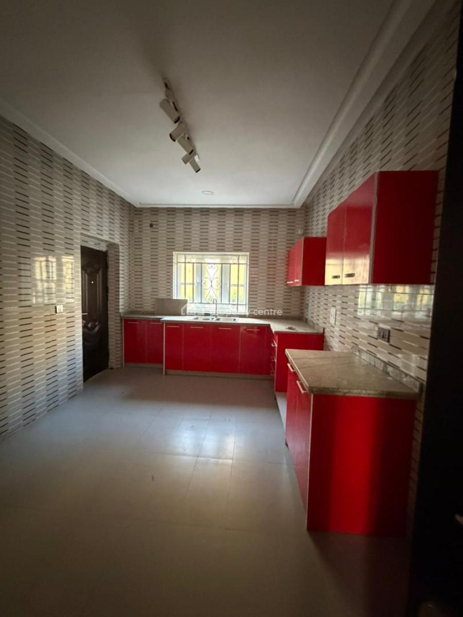 Spacious 3 Bedroom, Guzape District, Abuja, Flat / Apartment for Rent