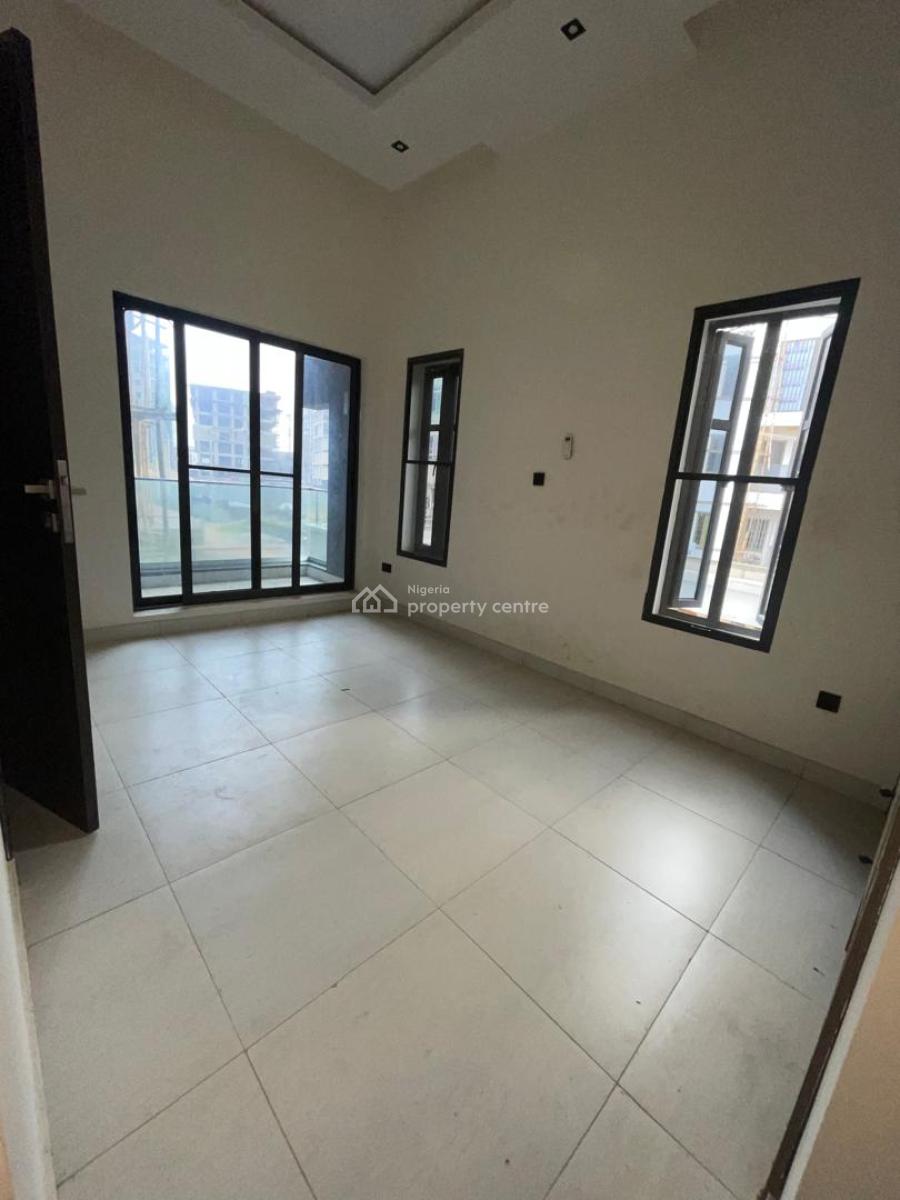 Spacious Massive Luxury 2bedroom Flat, Secure Estate Off Freedom Wey Lekki Phase One, Lekki Phase 1, Lekki, Lagos, Flat / Apartment for Rent