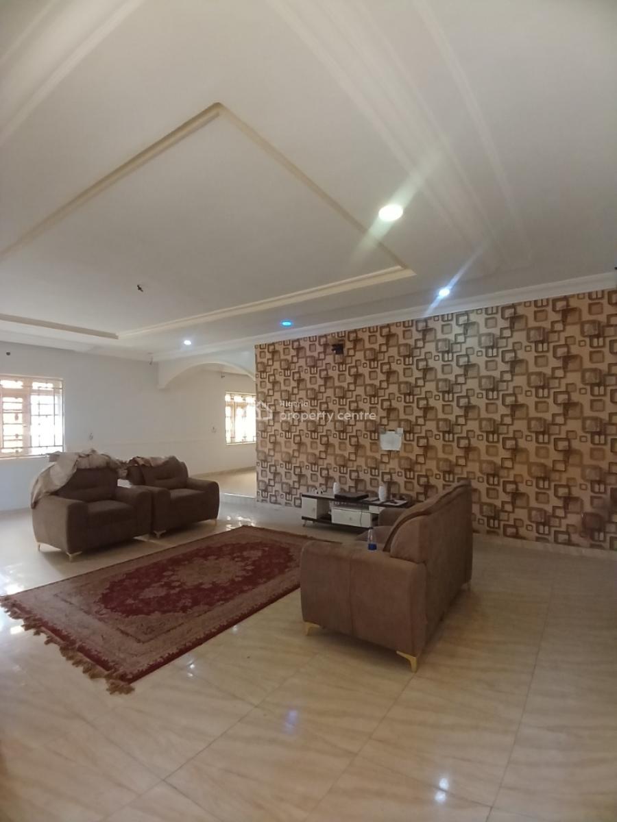 Under Renovation, 8 Bedroom Fully Detached Duplex with 3 Bedroom Guest, Guzape Abuja Diplomatic Zone, Guzape District, Abuja, Detached Duplex for Rent