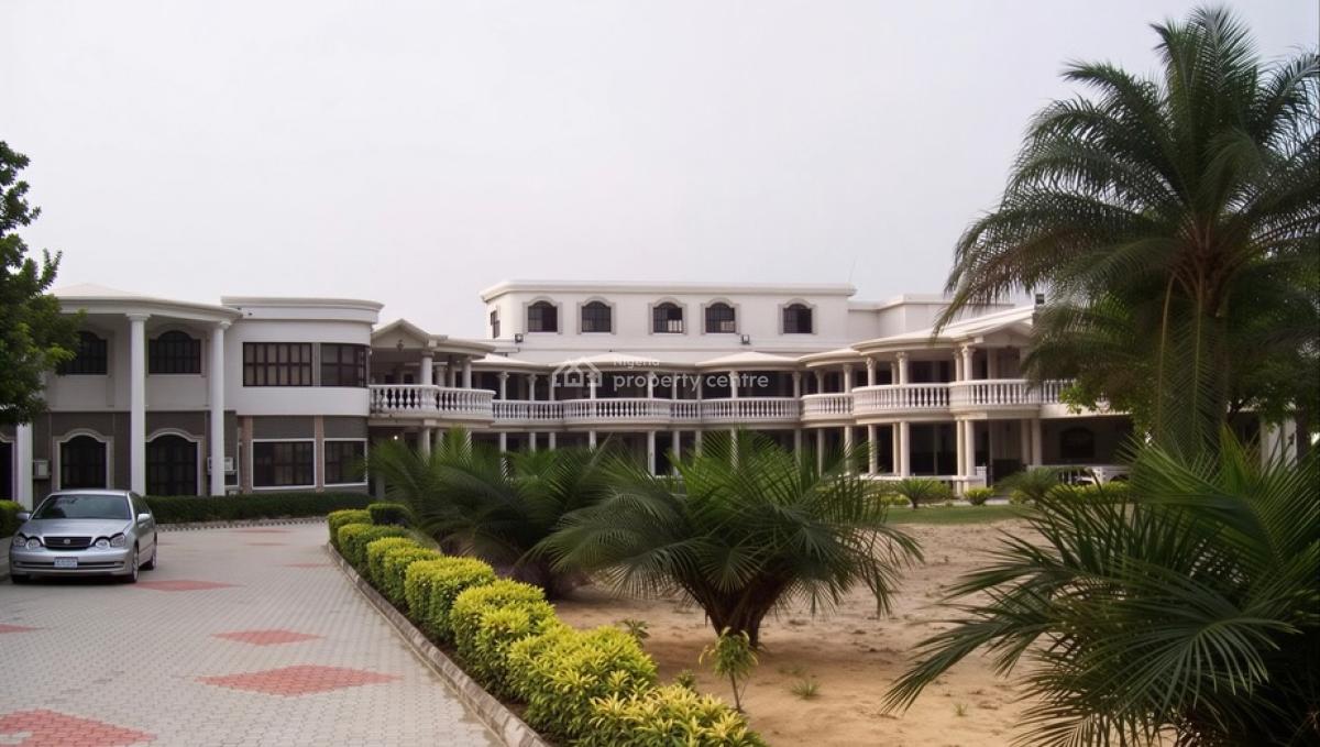 Prime 9000sqm Land Available, Victoria Island (vi), Lagos, Mixed-use Land for Sale