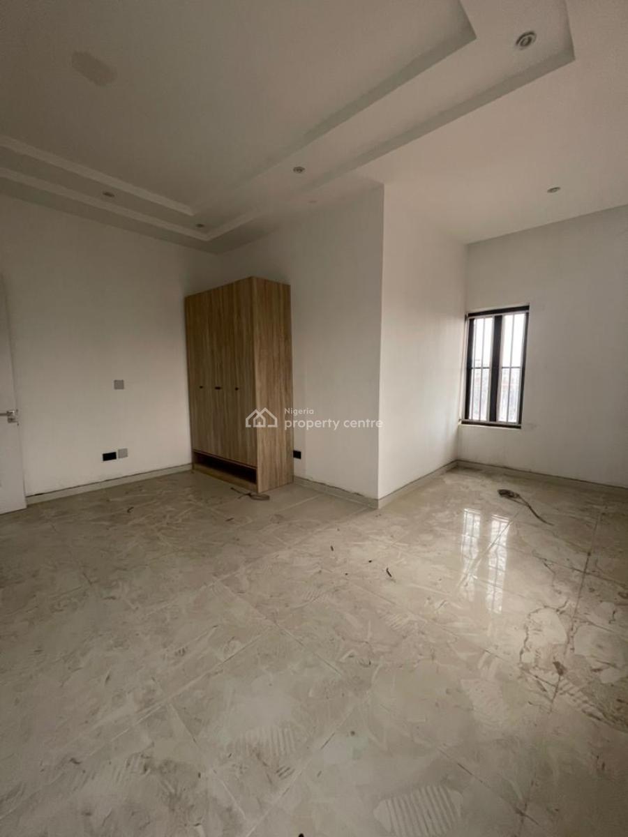 Exquisite 3 Bedroom Apartment with Pool & Gym in a Secure Estate, Lekki Phase 1, Lekki, Lagos, Flat / Apartment for Rent