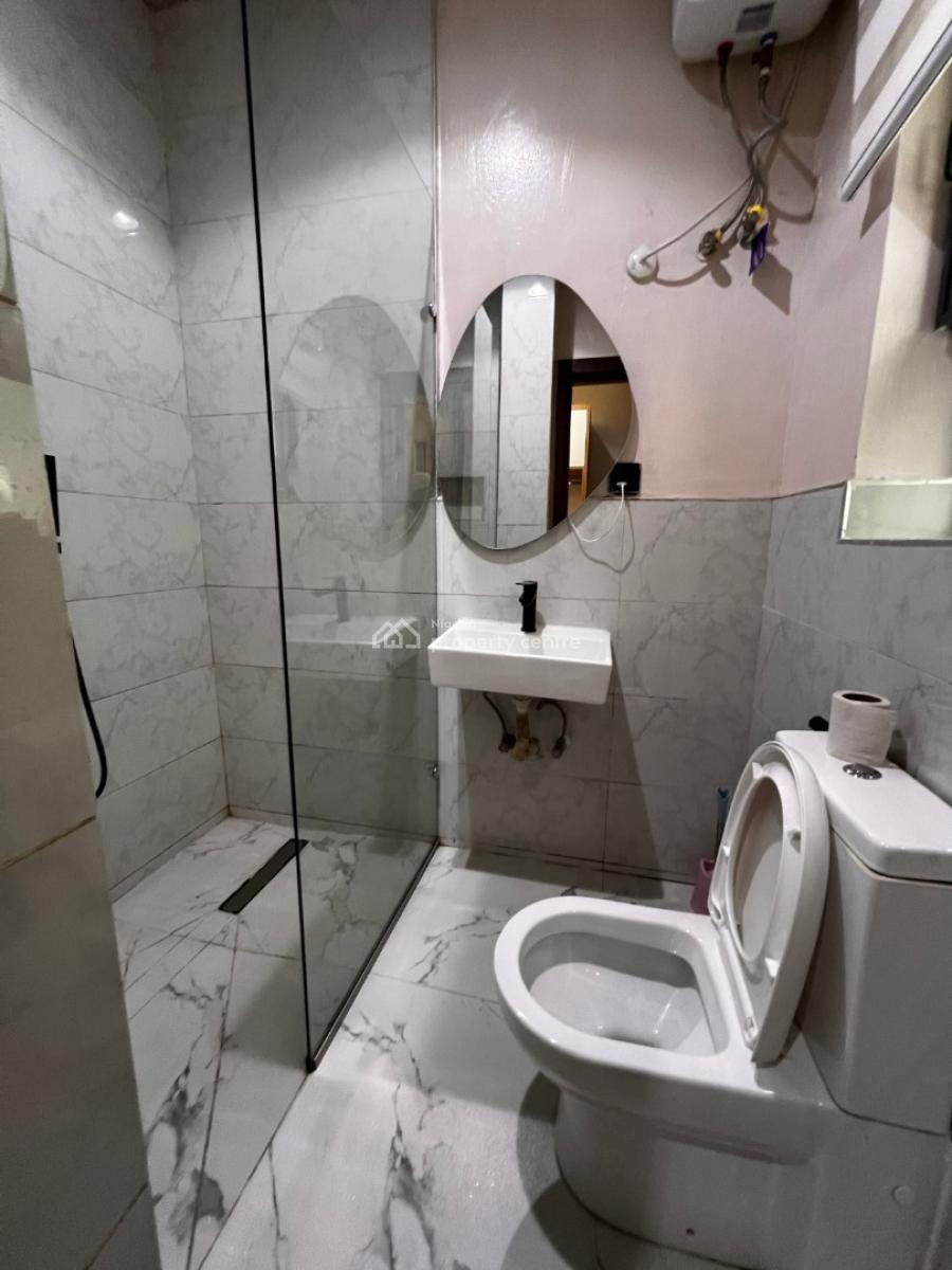 Furnished 1 Bedroom Apartment, Lekki Phase 1, Lekki, Lagos, Flat / Apartment for Sale