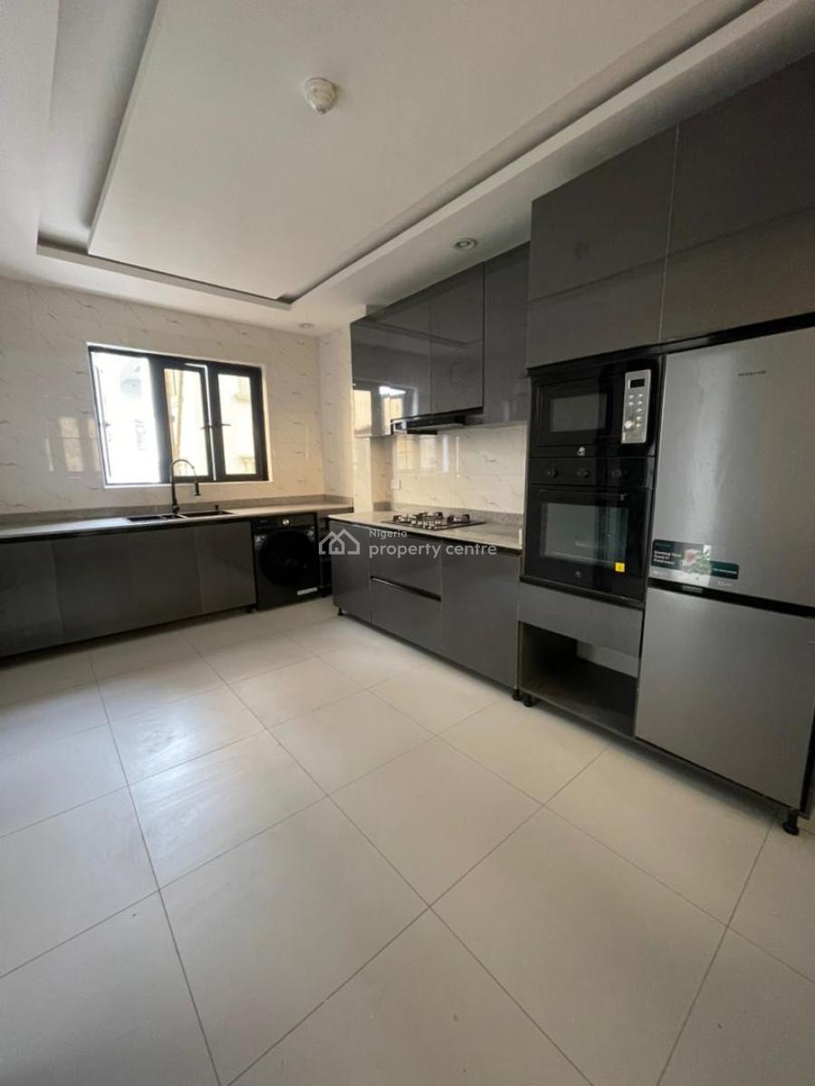 Elegant New 2 Bedroom Apartment with Pool &elevator in a Secure Estate, Lekki Right Lekki Phase 1, Lekki, Lagos, Flat / Apartment for Sale