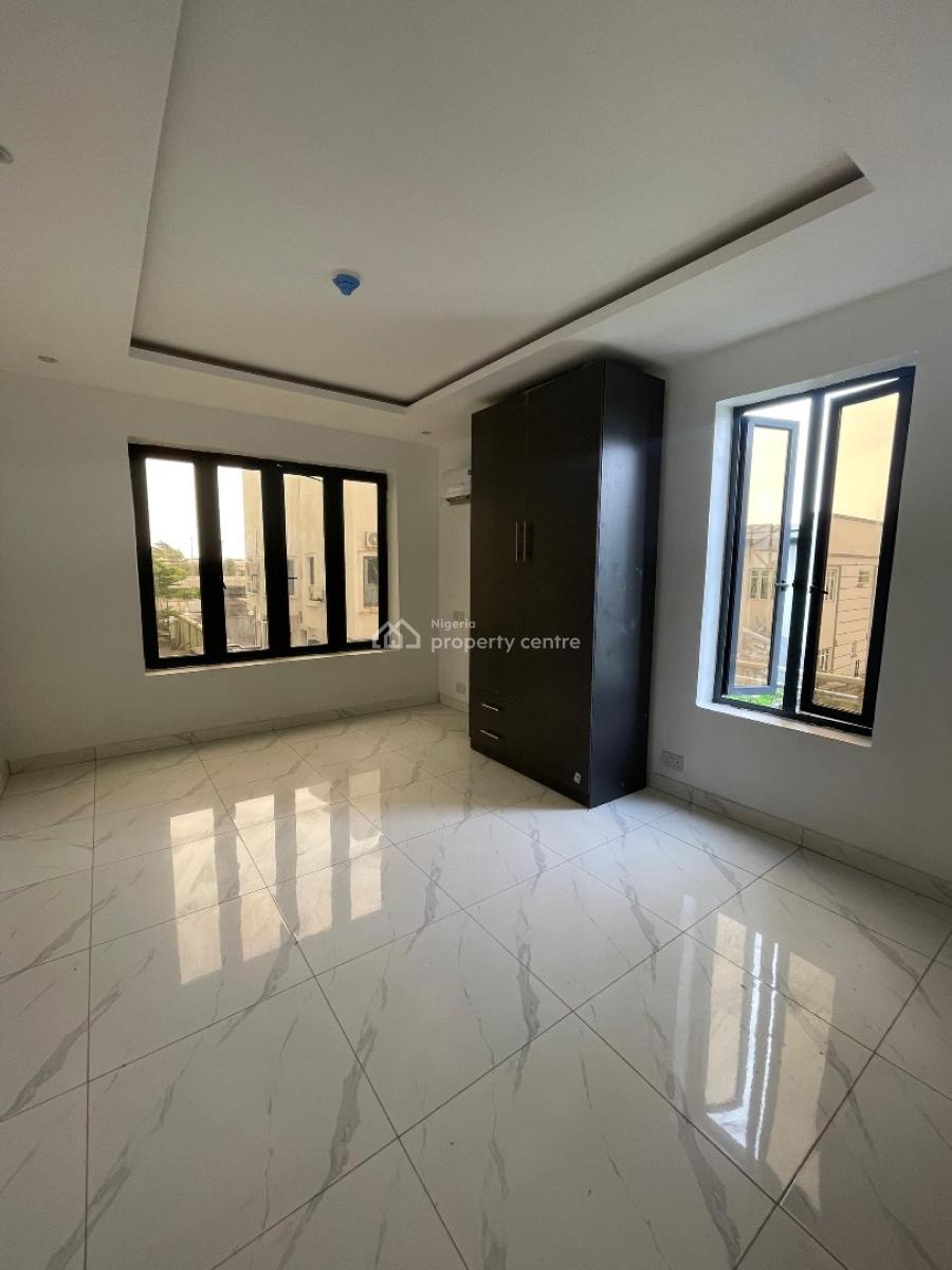 Elegant New 2 Bedroom Apartment with Pool &elevator in a Secure Estate, Lekki Right Lekki Phase 1, Lekki, Lagos, Flat / Apartment for Sale