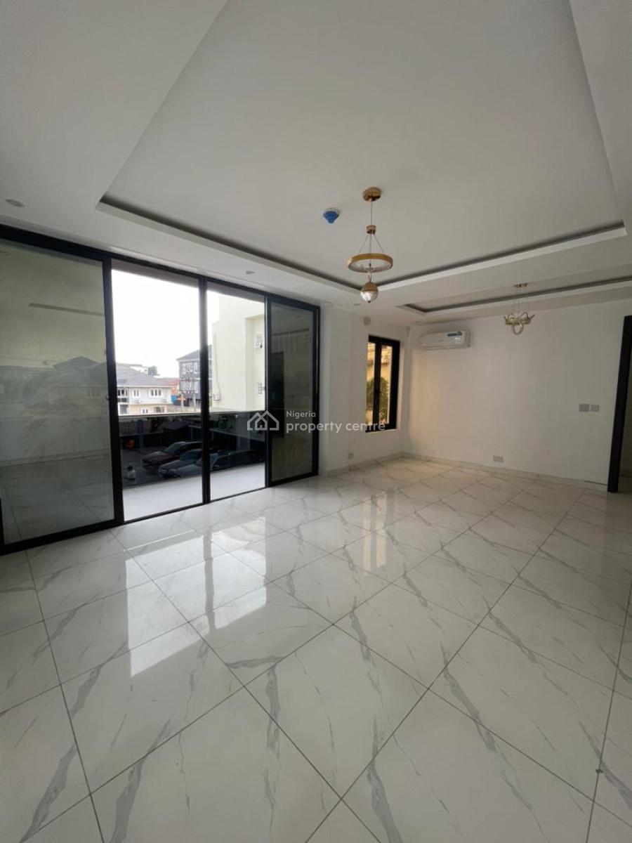 Elegant New 2 Bedroom Apartment with Pool &elevator in a Secure Estate, Lekki Right Lekki Phase 1, Lekki, Lagos, Flat / Apartment for Sale