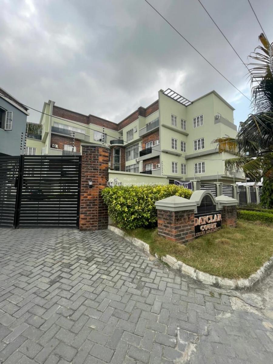 Classic Fully Furnished 3 Bedroom Apartment in a Secure Estate, Lekki Right Lekki Phase 1, Lekki, Lagos, Flat / Apartment for Rent