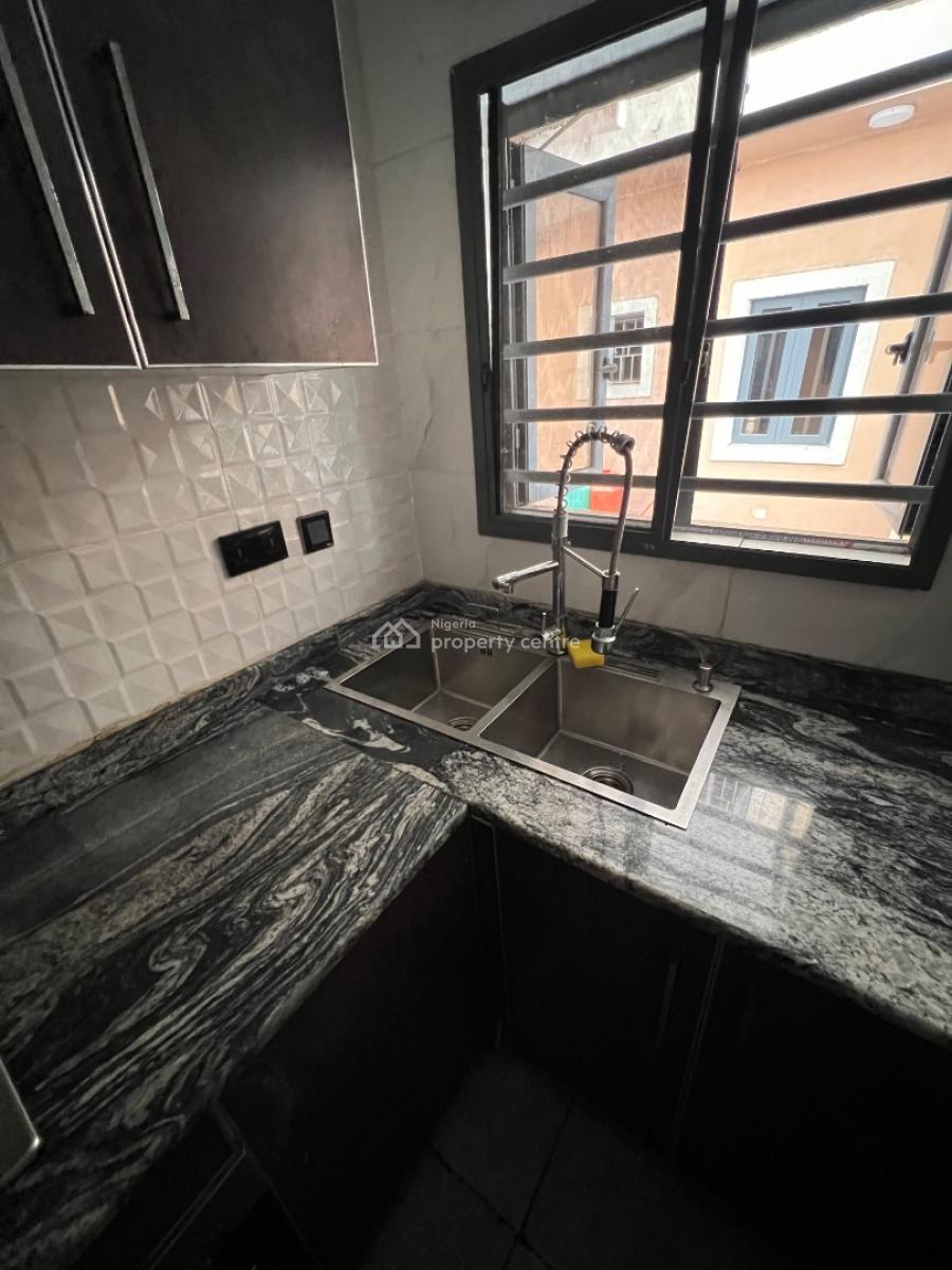 Super-clean, Serviced Miniflat, with a Fitted Kitchen Visitors Toilet, Lekki Phase 1, Lekki, Lagos, Mini Flat (room and Parlour) for Rent