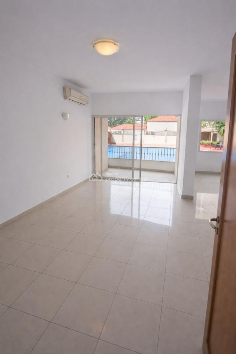 Clean and Specious 3bedroom in Old Ikoyi, Old Ikoyi, Ikoyi, Lagos, Flat / Apartment for Sale