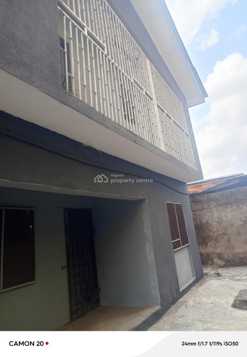 *spacious 3bed  *tuesday 2pm for Inspection*   Spacious 3, Surulere, Lagos, Flat / Apartment for Rent