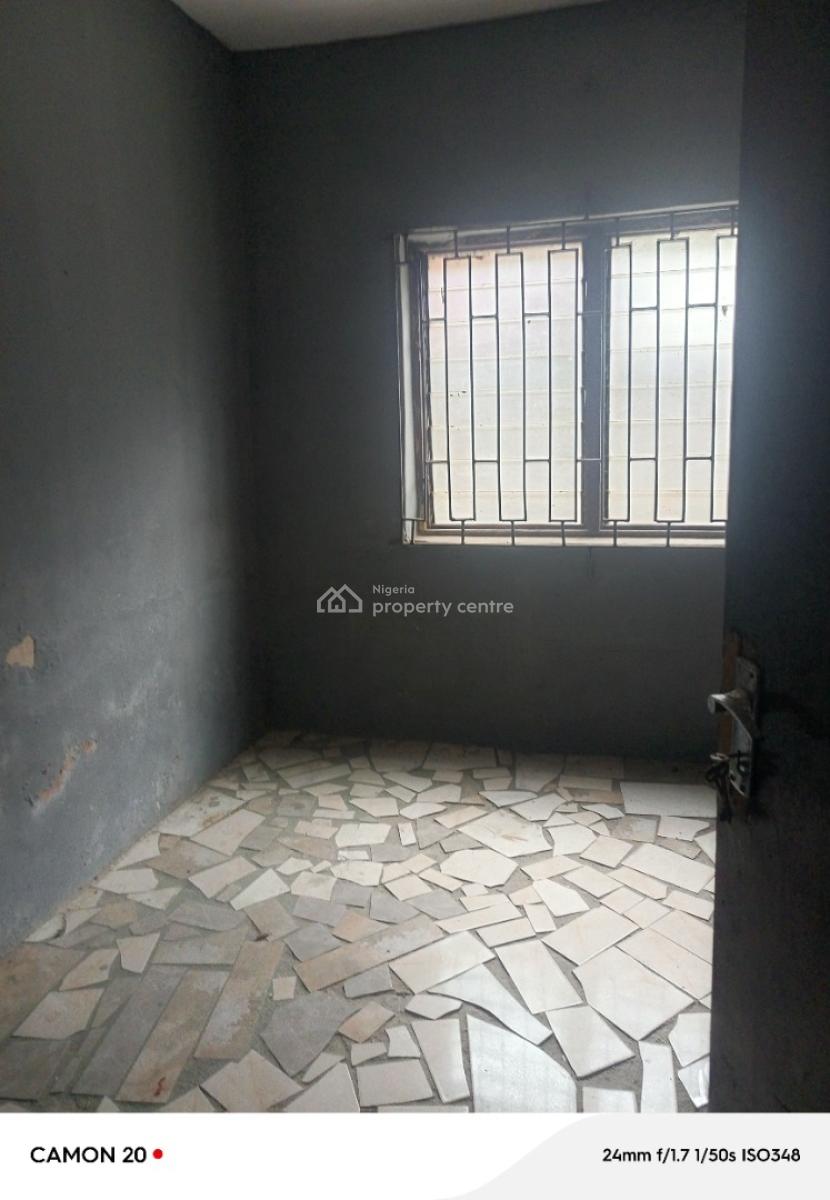 *spacious 3bed  *tuesday 2pm for Inspection*   Spacious 3, Surulere, Lagos, Flat / Apartment for Rent