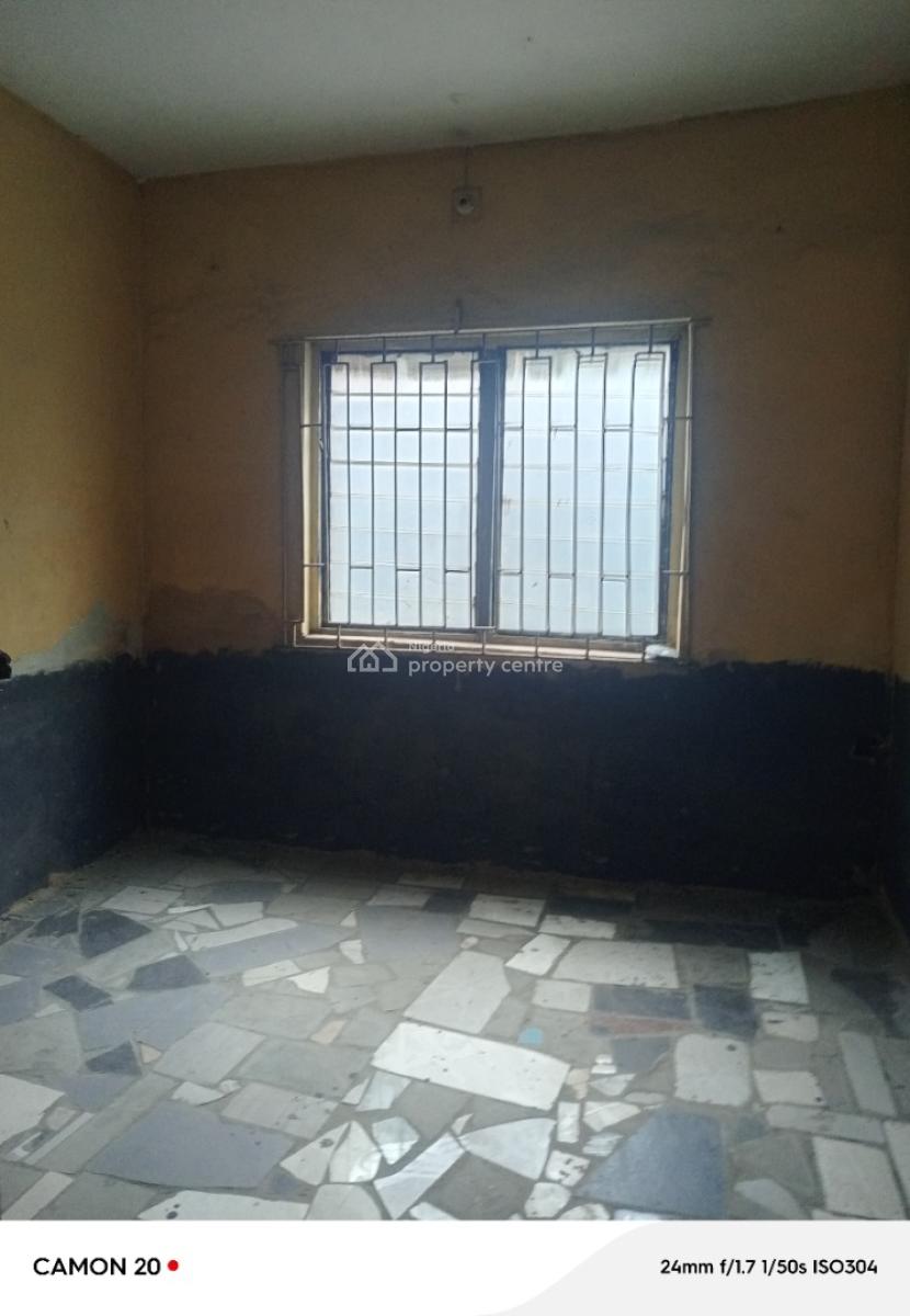 *spacious 3bed  *tuesday 2pm for Inspection*   Spacious 3, Surulere, Lagos, Flat / Apartment for Rent