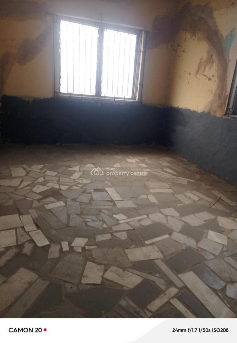 *spacious 3bed  *tuesday 2pm for Inspection*   Spacious 3, Surulere, Lagos, Flat / Apartment for Rent