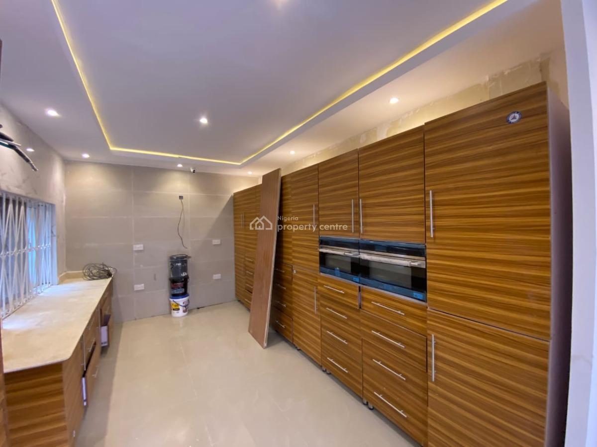 4 Bedroom Maisonette Duplex + Bq,with Ample Parking Court Courtyard, Parkview Estate, Ikoyi, Lagos, Semi-detached Duplex for Rent