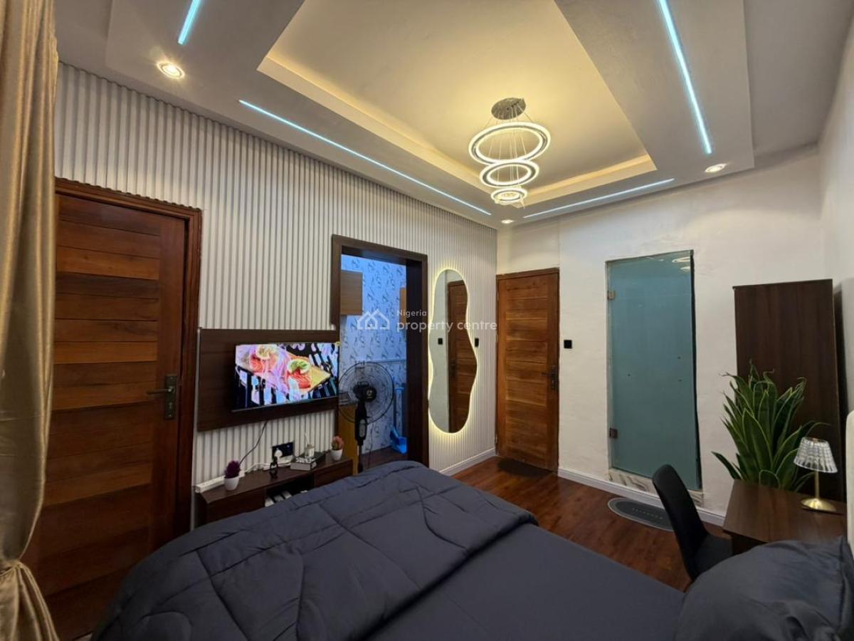 Serviced Studio Apartment for Monthly Booking, Yaba, Lagos, Flat / Apartment Short Let