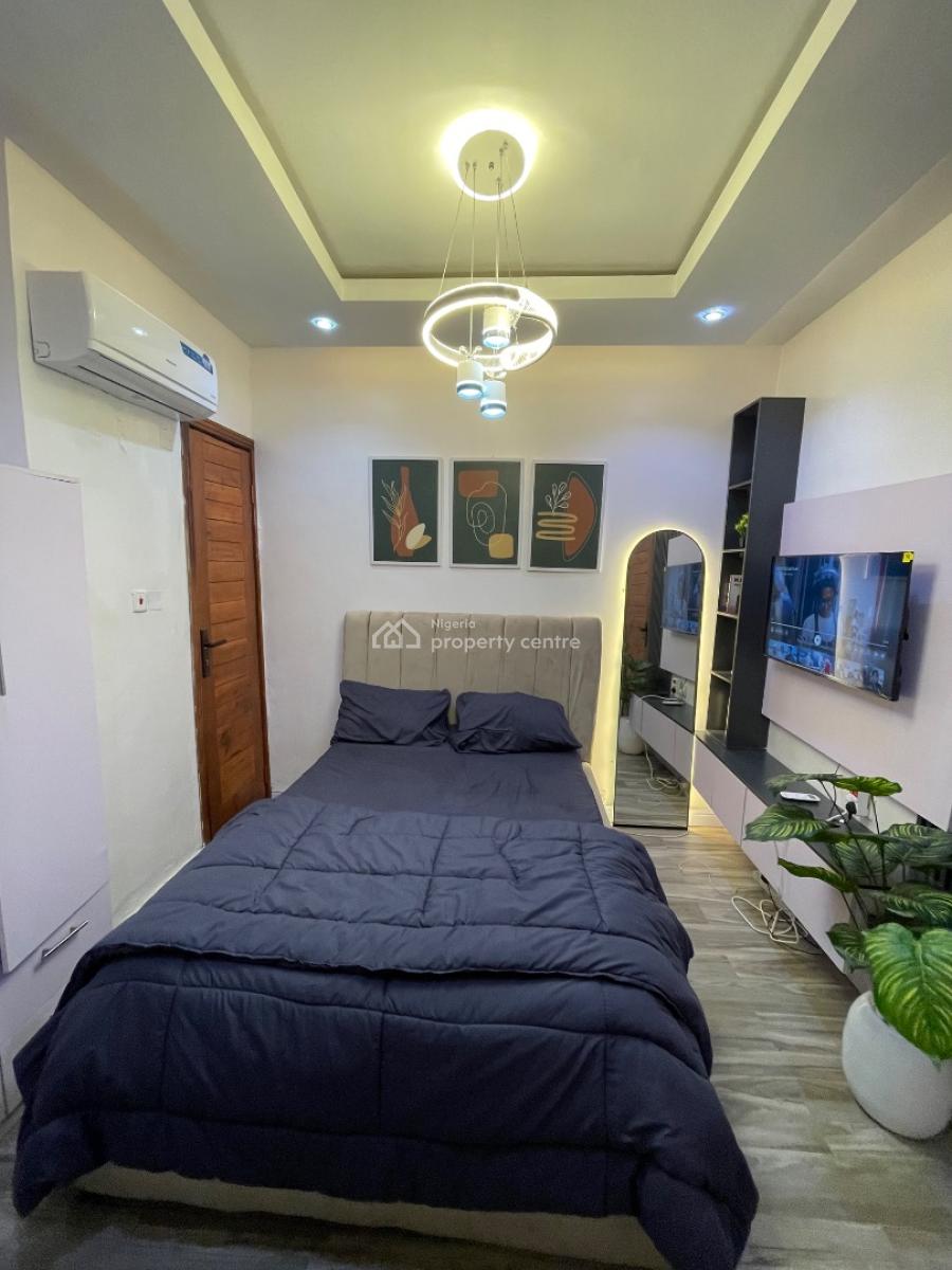 Studio Apartment Perfect for Comfortable Living, Yaba, Lagos, Flat / Apartment Short Let