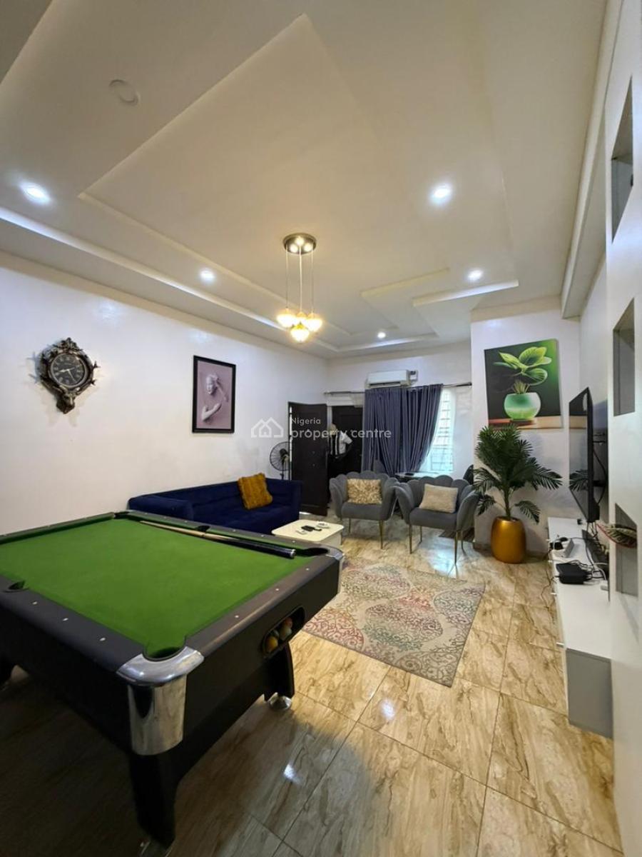 Furnished & Secure in Ologolo: 2-bedroom, Ologolo, Lekki, Lagos, Flat / Apartment for Rent