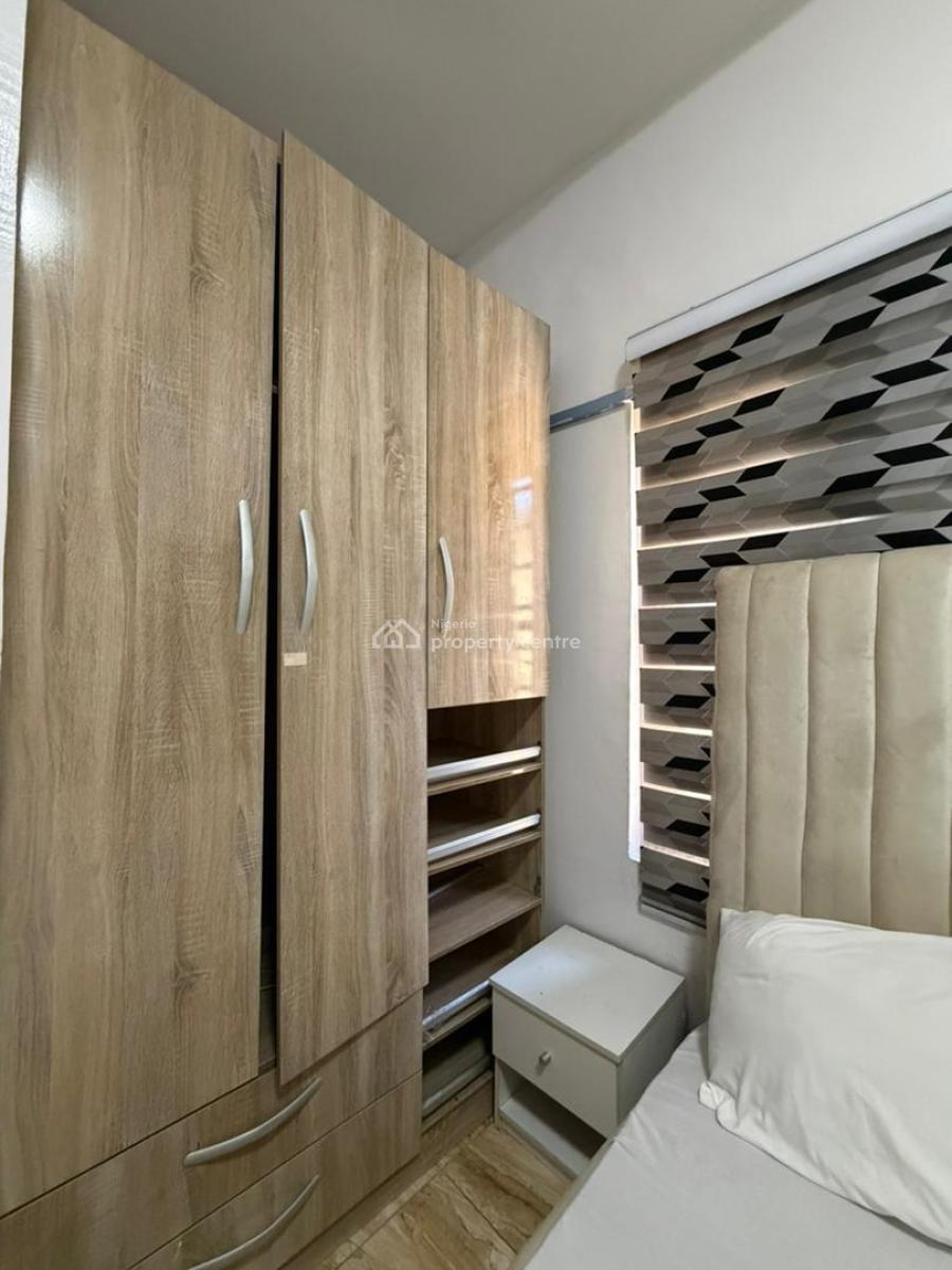 Furnished & Secure in Ologolo: 2-bedroom, Ologolo, Lekki, Lagos, Flat / Apartment for Rent