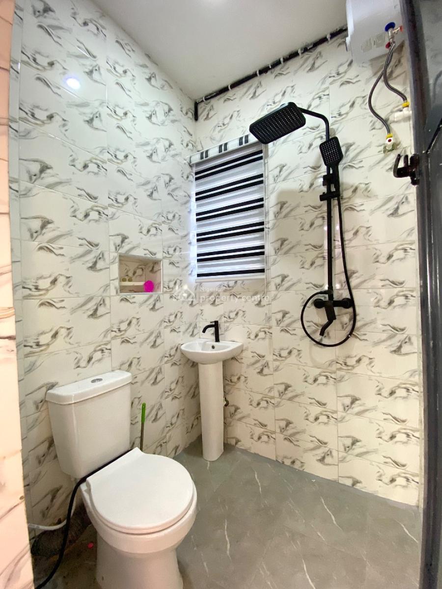 Luxury, Comfortable and Affordable One Bedroom Apartment in a Calm Env, Yaba, Lagos, Flat / Apartment Short Let