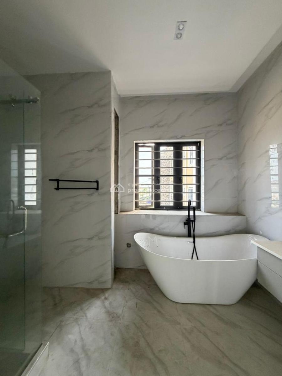 Newly Built in Ologolo: 5-bedroom Duplex, Ologolo, Lekki, Lagos, Detached Duplex for Sale