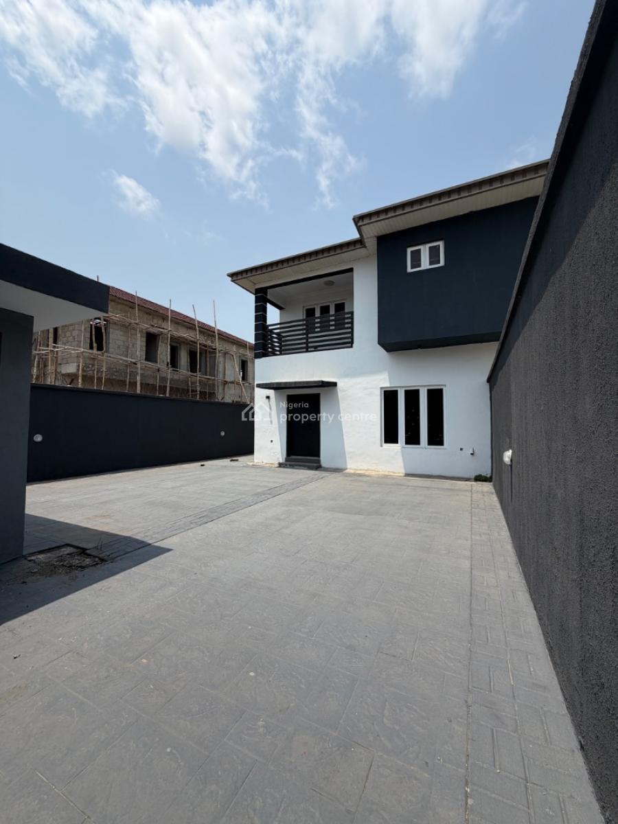 4bedrooms Semi Detached Duplex with Bq, Off Road 2, Vgc, Lekki, Lagos, Semi-detached Duplex for Sale