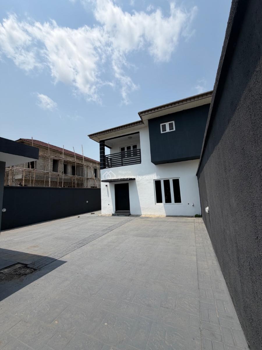 4bedrooms Semi Detached Duplex with Bq, Off Road 2, Vgc, Lekki, Lagos, Semi-detached Duplex for Sale