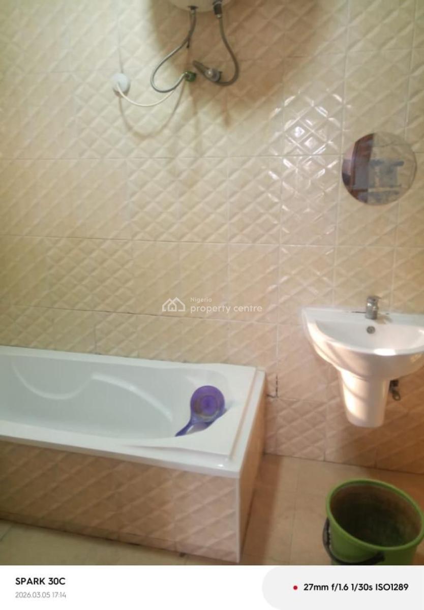 Well Maintained 3bdroom Apt with Bq in, Lekki Phase 1, Lagos Nigeria., Lekki, Lagos, Flat / Apartment for Rent