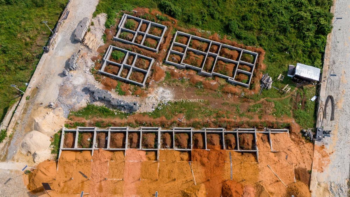 2bedroom with Bq Selling in Ikeja, Adozillion Court—, Ikeja, Lagos, House for Sale