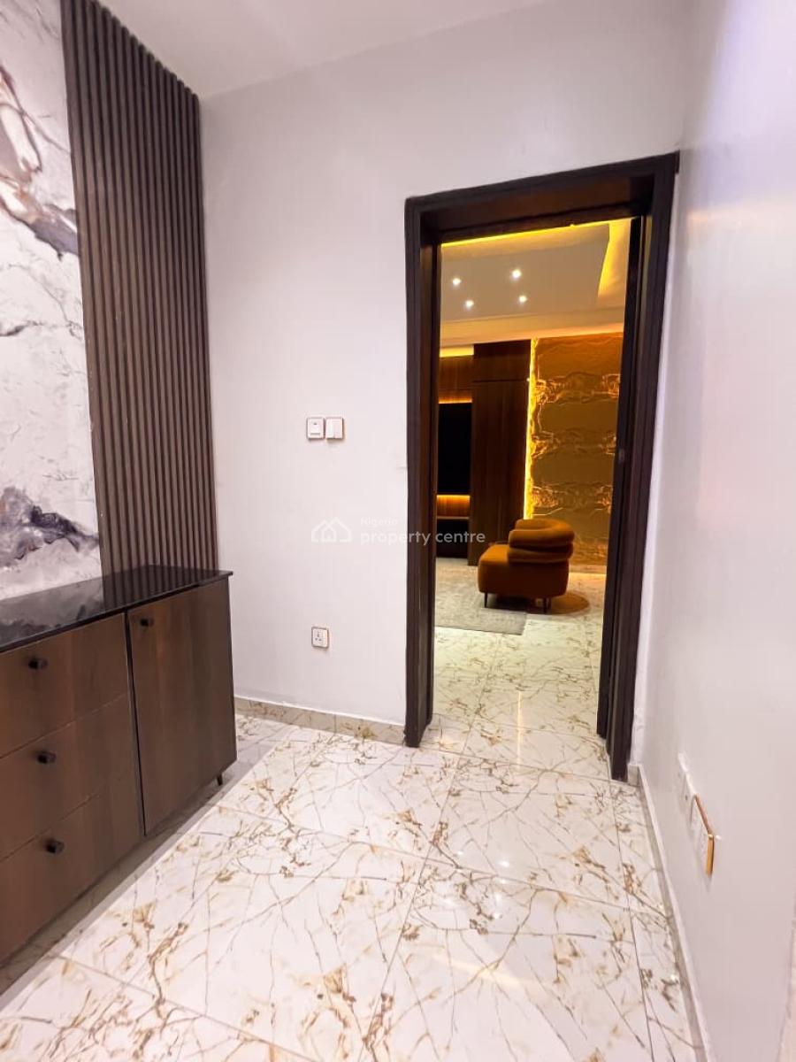 Riverstone 3 Bedroom Apartment, Ajao Crescent, Ajao Estate, Maryland, Lagos, Flat / Apartment Short Let