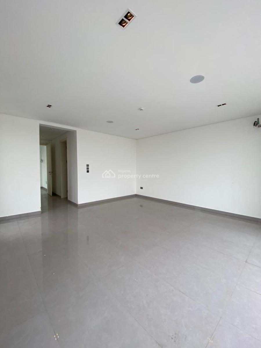 Exquisite 5 Bedroom Semi-detached Duplex with a Private Garden, Cowrie Creek Estate, Ikate, Lekki, Lagos, Semi-detached Duplex for Sale