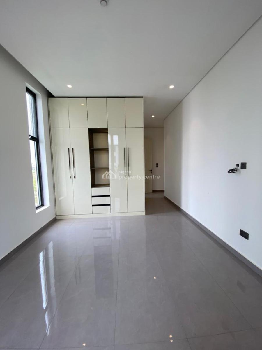 Exquisite 5 Bedroom Semi-detached Duplex with a Private Garden, Cowrie Creek Estate, Ikate, Lekki, Lagos, Semi-detached Duplex for Sale