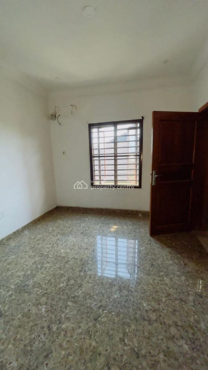 Spacious 3bedroom Flat with a Room Bq in Lekki Phase1, Lekki Phase 1, Lekki, Lagos, Flat / Apartment for Rent