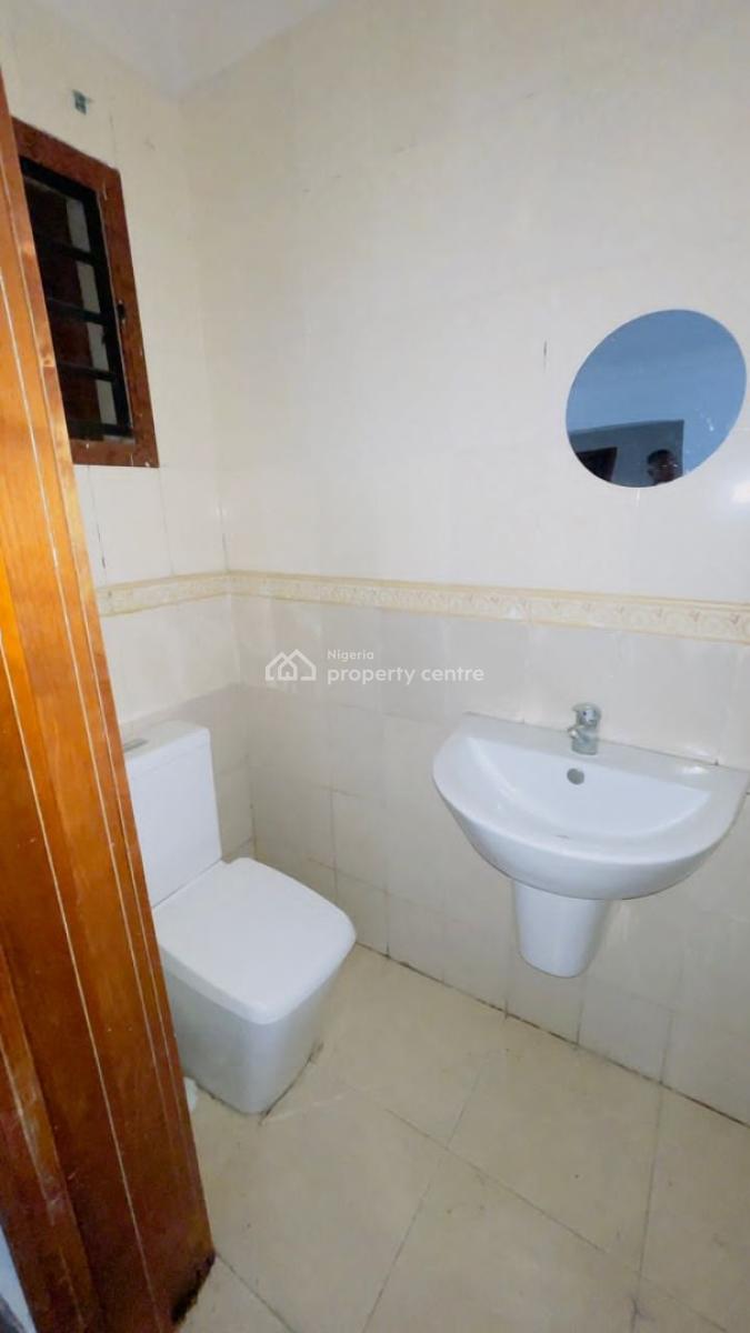 Spacious 3bedroom Flat with a Room Bq in Lekki Phase1, Lekki Phase 1, Lekki, Lagos, Flat / Apartment for Rent