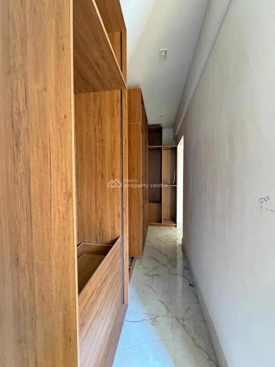 Explore This 3 Bedroom Apartment with Balcony, Lekki Phase 1, Lekki, Lagos, Block of Flats for Sale