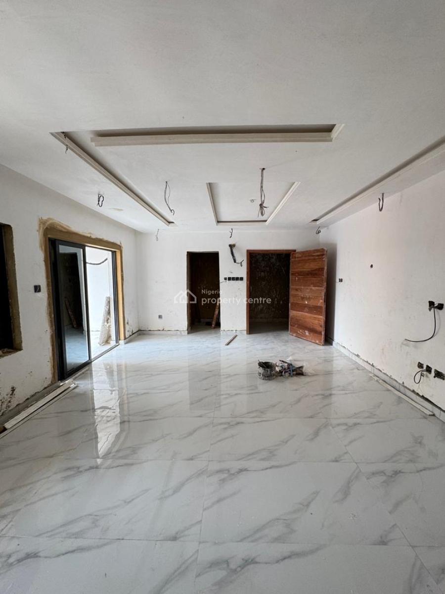 Exclusive 3 Bedroom Apartment, Lekki Phase 1, Lekki, Lagos, Flat / Apartment for Sale