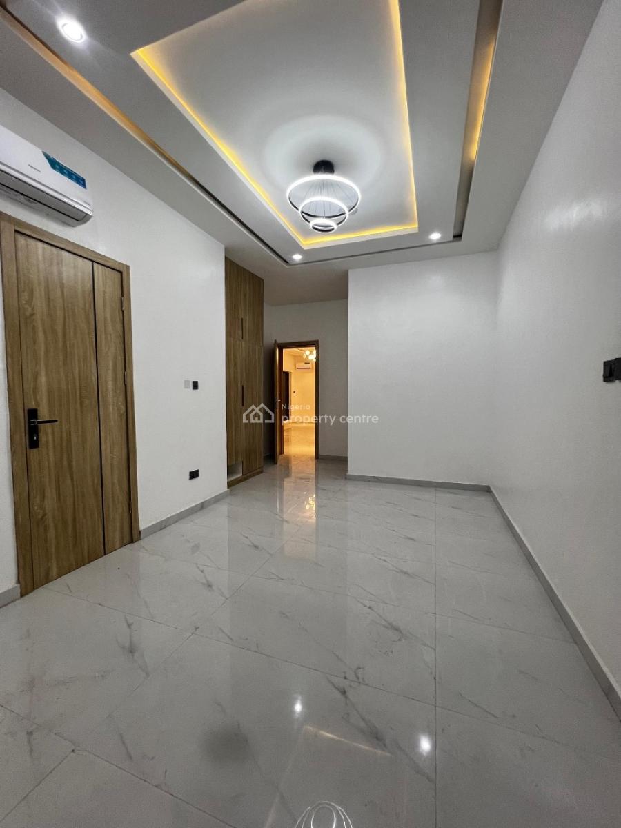 Smart and Structured 2 Bedrooms Apartment with Fitted Acs, Spar Road Ikate, Lekki, Lagos, Flat / Apartment for Sale