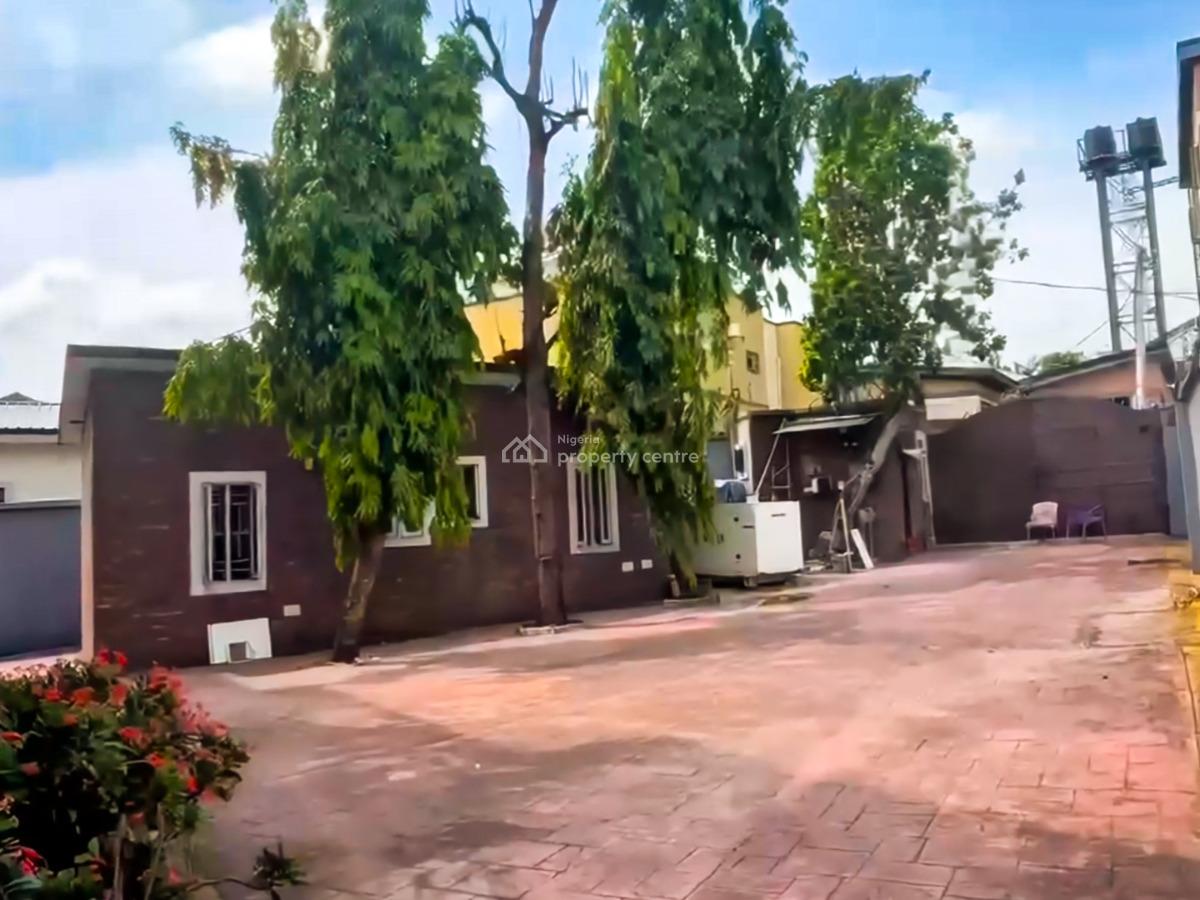 3 Bedroom Duplex & Bq with Only 2 Tenants in a Secure Vicinity, Behind Government House, Old Gra, Port Harcourt, Rivers, Terraced Duplex for Rent