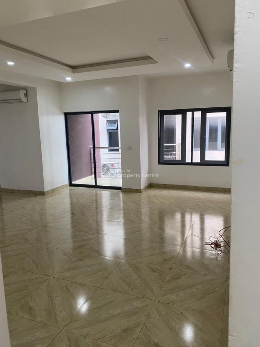 Fully Serviced 3bedroom Apartment with a Bq, Lekki Right, Lekki Phase 1, Lekki, Lagos, Flat / Apartment for Rent