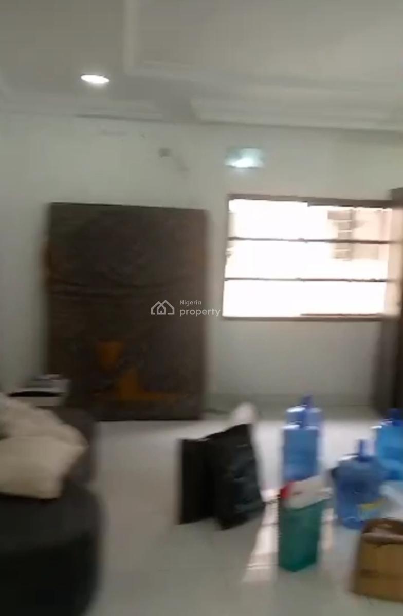 a Room Self Contained, Ligali Ayorinde, Victoria Island (vi), Lagos, Flat / Apartment for Rent