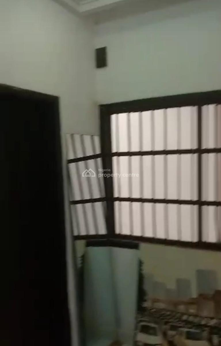 a Room Self Contained, Ligali Ayorinde, Victoria Island (vi), Lagos, Flat / Apartment for Rent