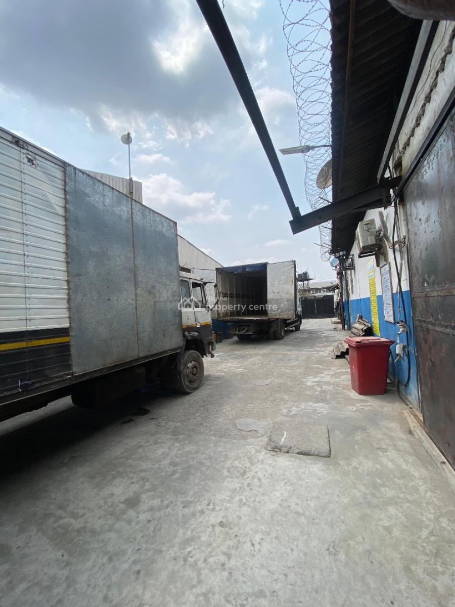 Premium Industrial Property (warehouse), Ilupeju Industrial Estate, Ilupeju, Lagos, Warehouse for Sale