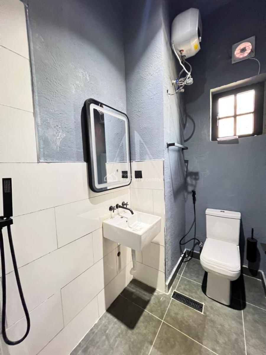 Luxury 2 Bedroom Apartment, Freedom Way, Lekki Phase 1, Lekki, Lagos, Flat / Apartment for Sale