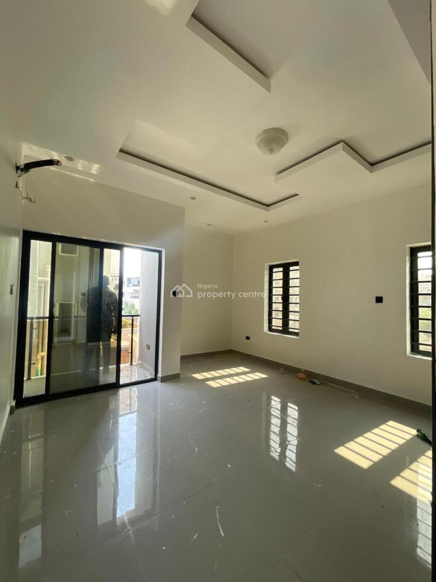 Affordable 2 Bedroom Apartment with Pool Suitable for Investment, Lekki Phase 1, Lekki, Lagos, Flat / Apartment for Sale