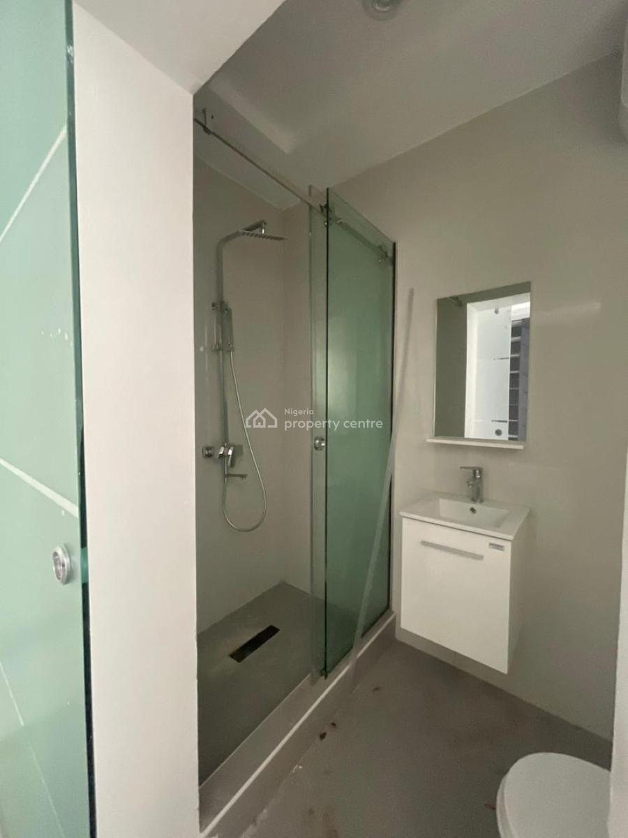 Affordable 2 Bedroom Apartment with Pool Suitable for Investment, Lekki Phase 1, Lekki, Lagos, Flat / Apartment for Sale