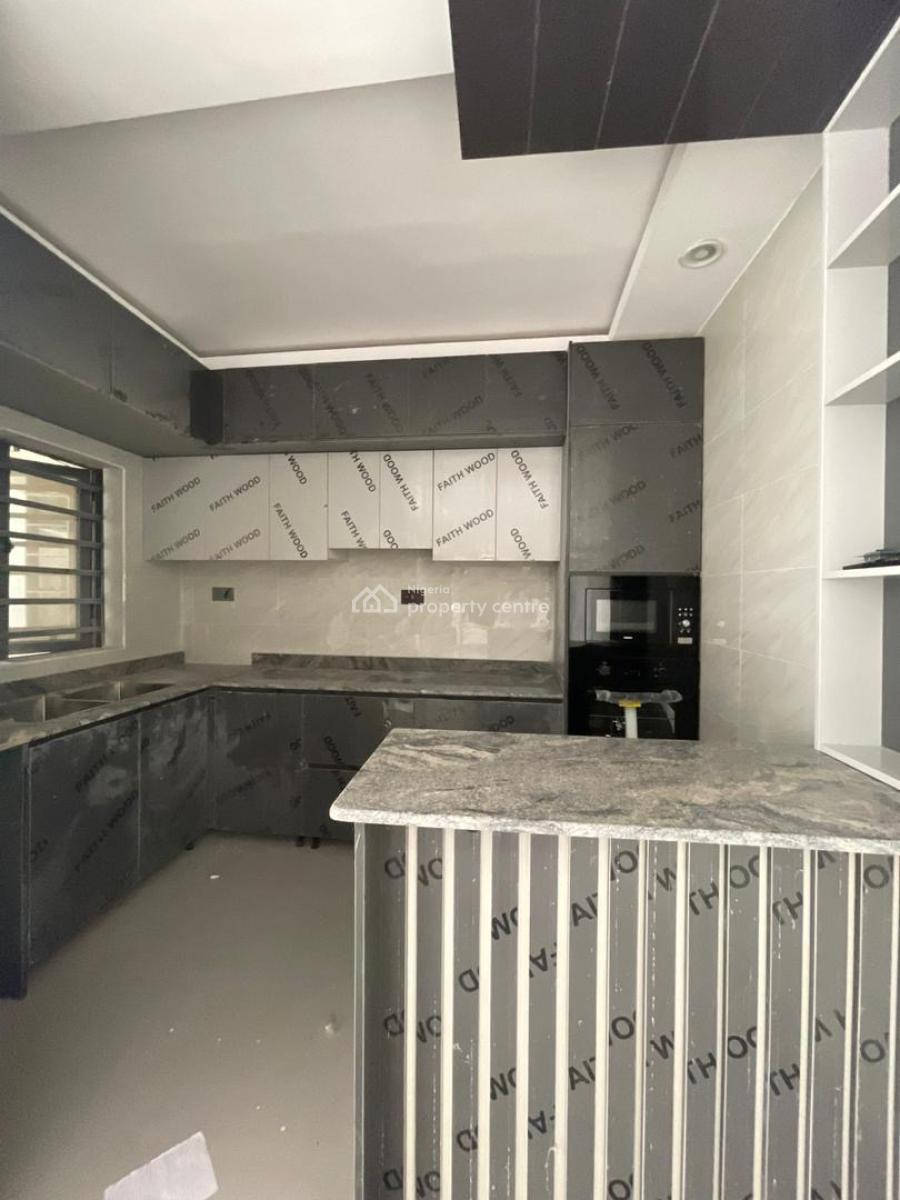 Affordable 2 Bedroom Apartment with Pool Suitable for Investment, Lekki Phase 1, Lekki, Lagos, Flat / Apartment for Sale