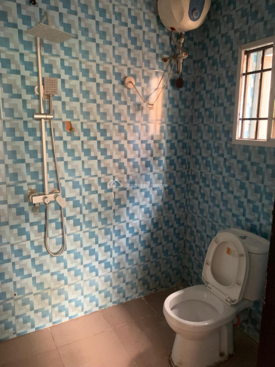 Decant 3 Bedroom Ground Flat All Rooms Ensuite and Guest Toilet, Millennium Estate, Gbagada, Lagos, Flat / Apartment for Rent