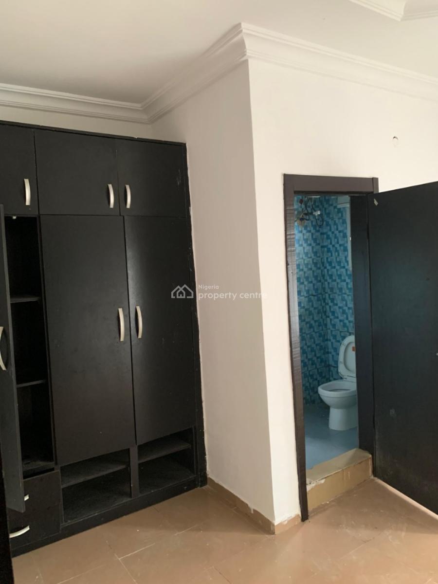 Decant 3 Bedroom Ground Flat All Rooms Ensuite and Guest Toilet, Millennium Estate, Gbagada, Lagos, Flat / Apartment for Rent