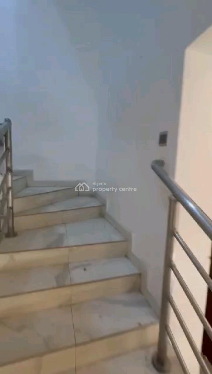 Clean 4 Bedroom Terrace Duplex, Guzape District, Abuja, Terraced Duplex for Sale