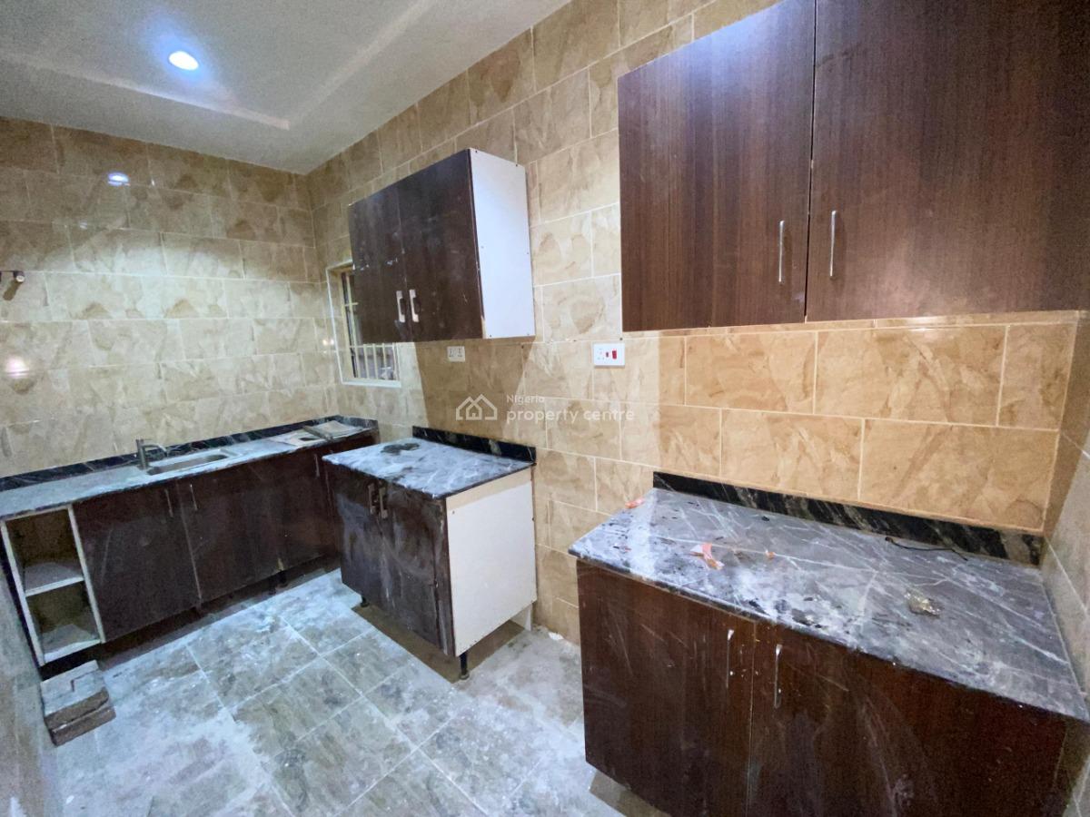 3 Bedroom Apartment, in a Secured Estate, Asokoro District, Abuja, Flat / Apartment for Rent