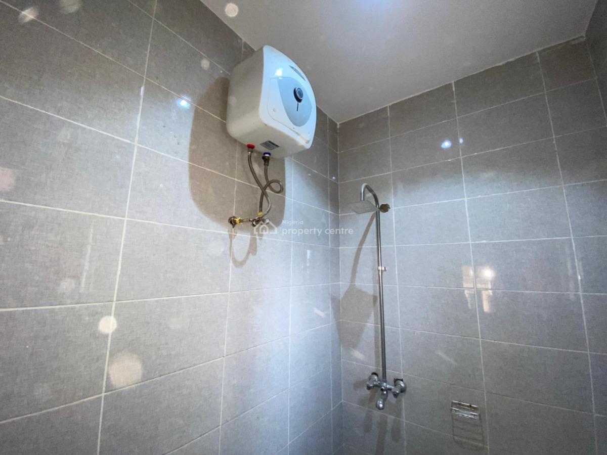 3 Bedroom Apartment, in a Secured Estate, Asokoro District, Abuja, Flat / Apartment for Rent